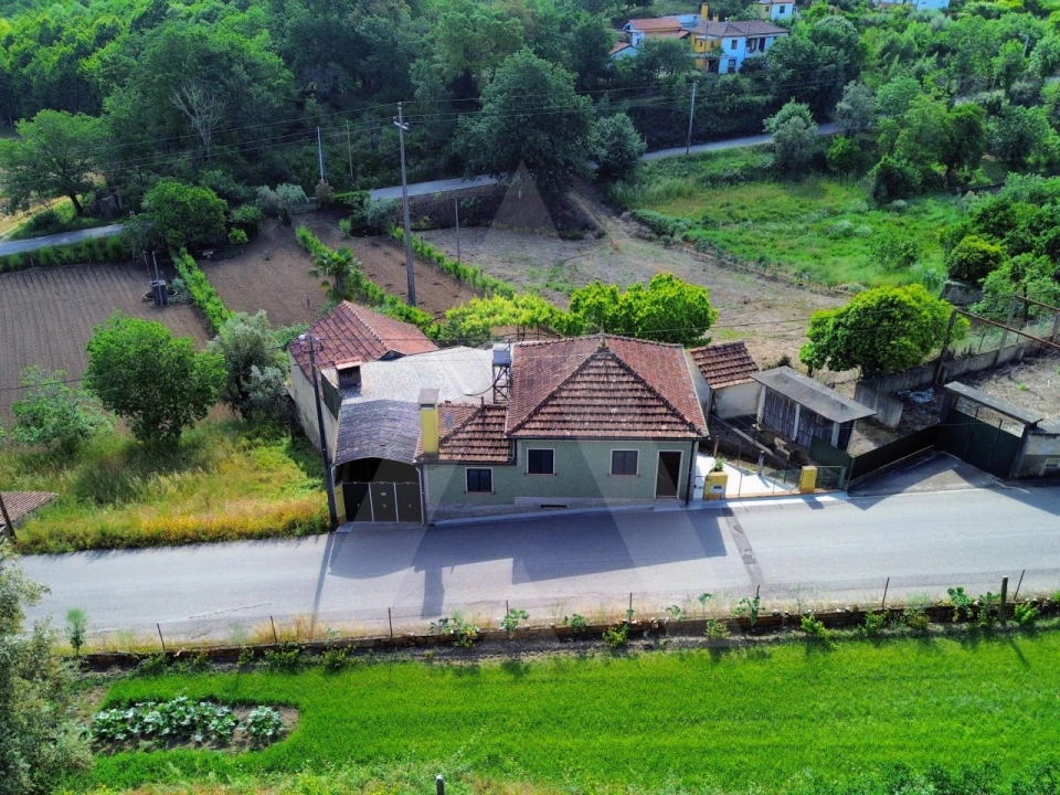 Moradia T3 para Venda em Macinhata do Vouga Foto 1