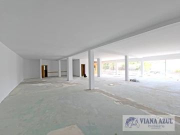 Loja para Arrendamento em Santa Maria Maior e Monserrate e Meadela