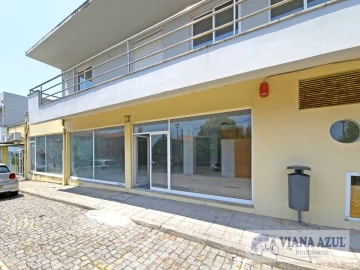 Loja para Arrendamento em Santa Maria Maior e Monserrate e Meadela