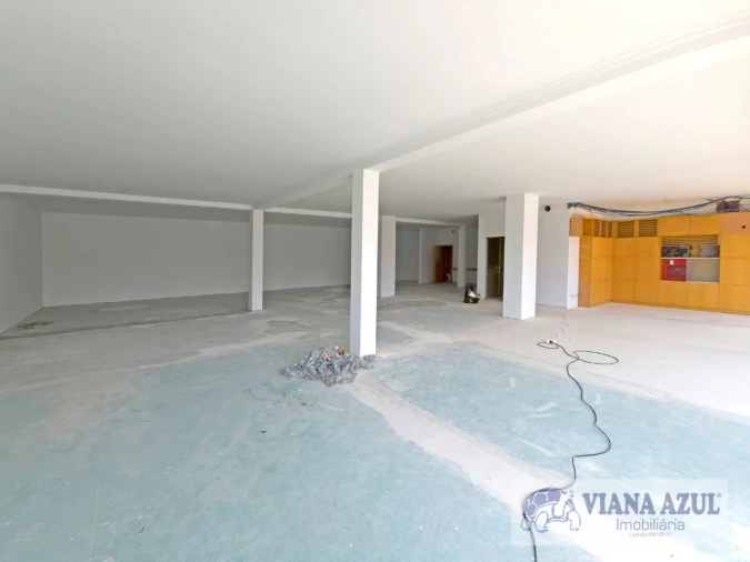 Loja para Arrendamento em Santa Maria Maior e Monserrate e Meadela Foto 14