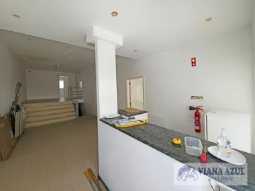 Loja para Arrendamento em Santa Maria Maior e Monserrate e Meadela
