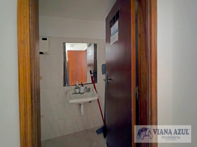 Loja para Arrendamento em Santa Maria Maior e Monserrate e Meadela Foto 17