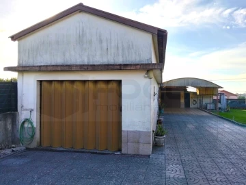 Moradia T3 para Venda em Branca