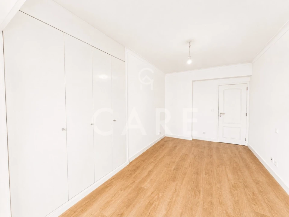 Apartamento T3 para Venda em São Domingos de Benfica Foto 9
