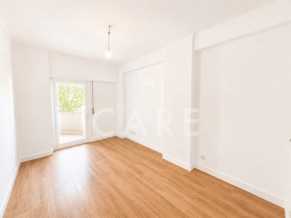 Apartamento T3 para Venda em São Domingos de Benfica Foto 17