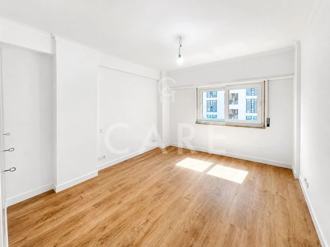 Apartamento T3 para Venda em São Domingos de Benfica Foto 15