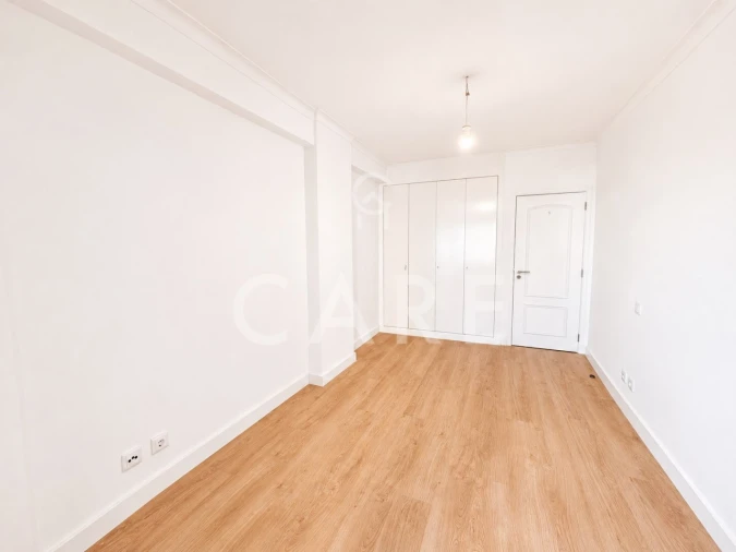 Apartamento T3 para Venda em São Domingos de Benfica Foto 18