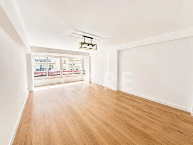 Apartamento T3 para Venda em São Domingos de Benfica Foto 2