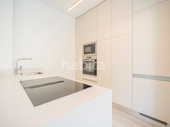 Apartamento T1 para Arrendamento em Arroios Foto 4