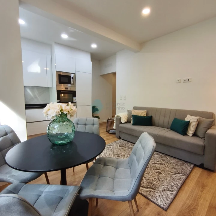 Apartamento T2 para Venda em Benfica Foto 8