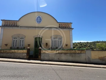 Moradia T4 para Venda em Albufeira e Olhos de Água