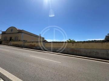 Moradia T4 para Venda em Albufeira e Olhos de Água