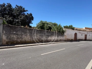 Moradia T4 para Venda em Albufeira e Olhos de Água