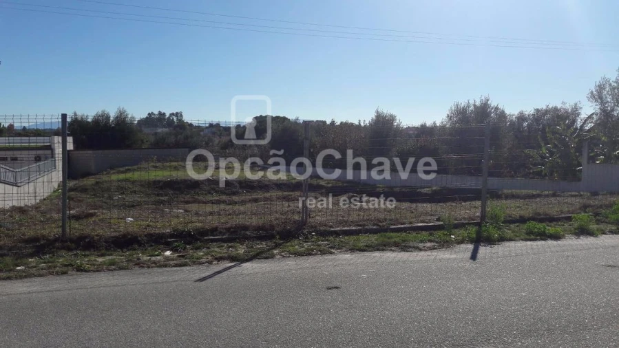 Terreno para Venda em Faíl e Vila Chã de Sá Foto 2