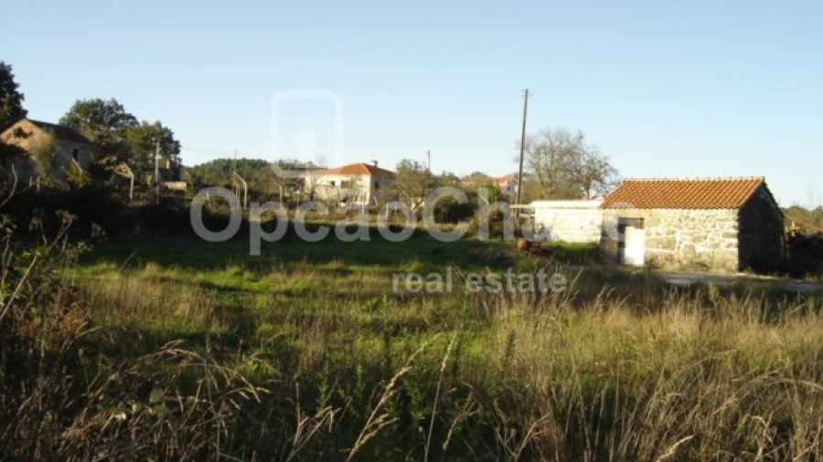 Terreno para Venda em Couto de Baixo e Couto de Cima