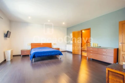 Moradia T4 para Venda em Abraveses