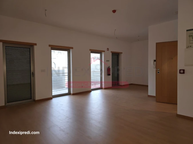 Apartamento T3 para Venda em Sé Nova, Santa Cruz, Almedina e São Bartolomeu Foto 6