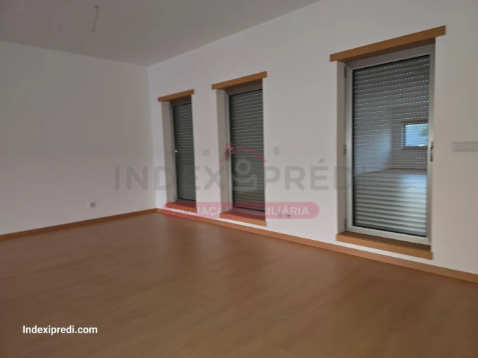 Apartamento T3 para Venda em Sé Nova, Santa Cruz, Almedina e São Bartolomeu Foto 11