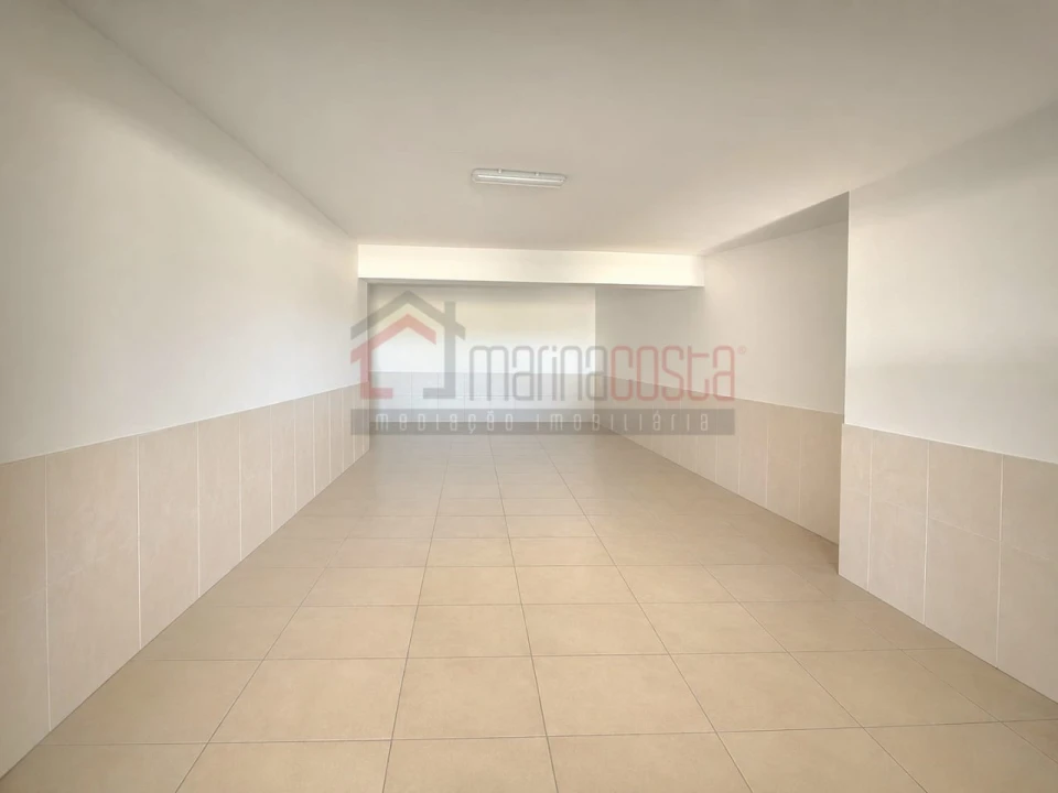 Moradia T3 para Venda em Atouguia da Baleia Foto 18