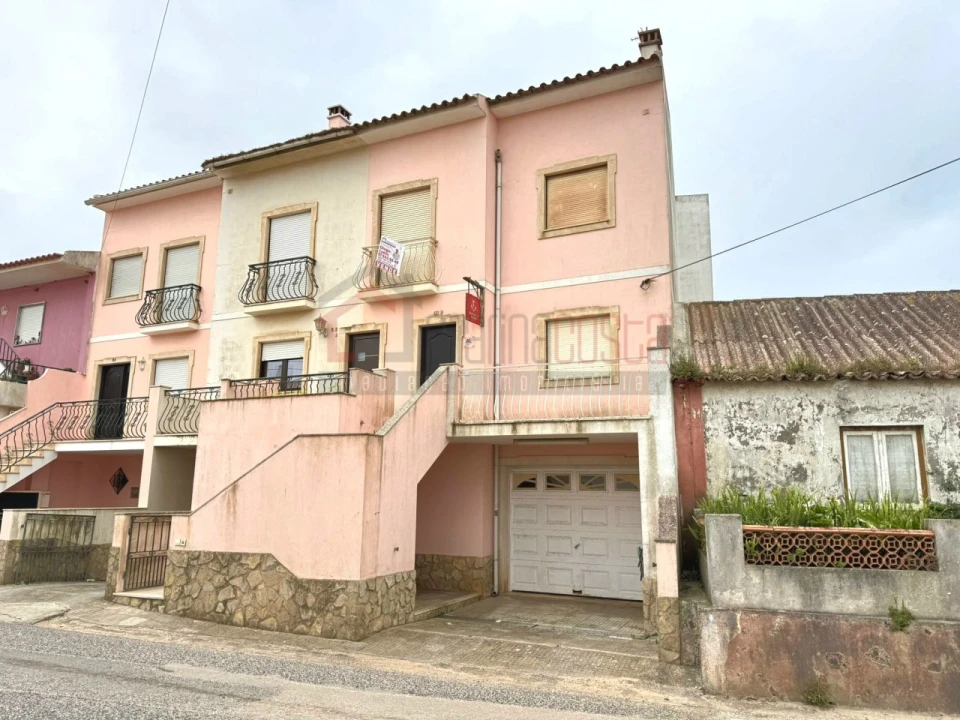 Moradia T3 para Venda em Atouguia da Baleia Foto 19