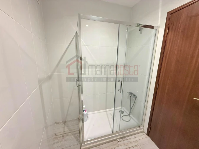 Moradia T3 para Venda em Atouguia da Baleia Foto 12