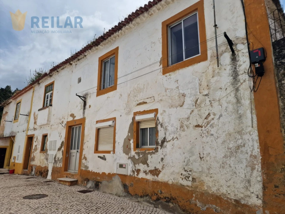 Moradia T4 para Venda em Alenquer (Santo Estêvão e Triana) Foto 1