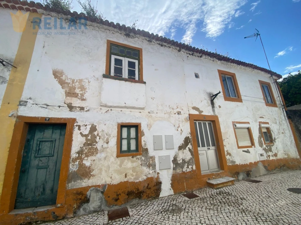 Moradia T4 para Venda em Alenquer (Santo Estêvão e Triana) Foto 2