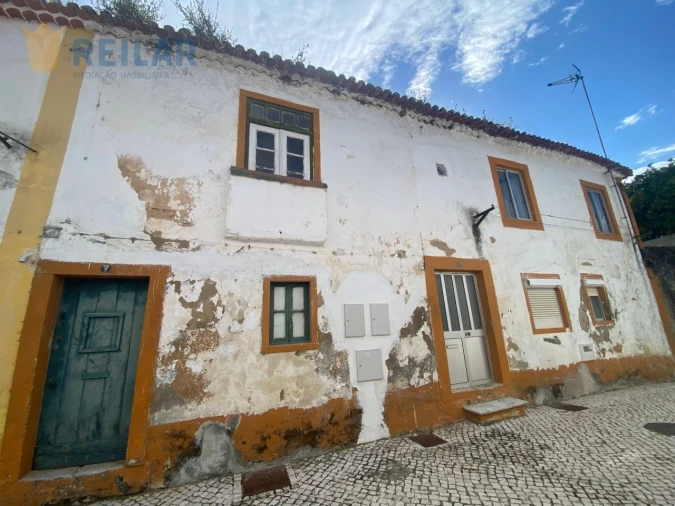 Moradia T4 para Venda em Alenquer (Santo Estêvão e Triana) Foto 2