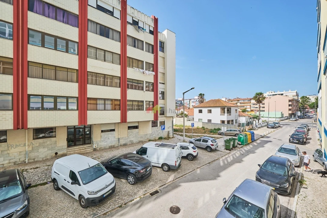 Apartamento T3 para Venda em Costa da Caparica Foto 20
