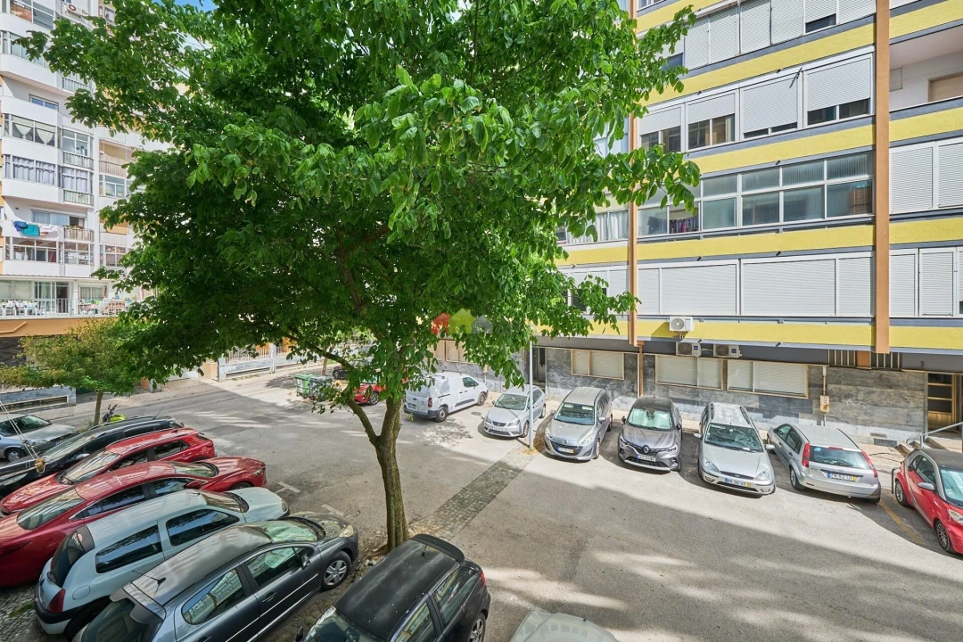 Apartamento T3 para Venda em Costa da Caparica Foto 17