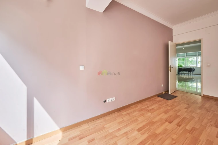 Apartamento T3 para Venda em Costa da Caparica Foto 9