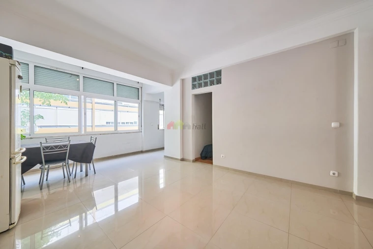 Apartamento T3 para Venda em Costa da Caparica Foto 3