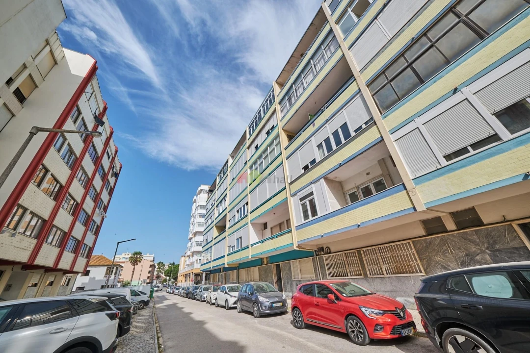 Apartamento T3 para Venda em Costa da Caparica Foto 22