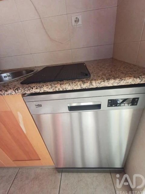 Apartamento T2 para Arrendamento em A dos Cunhados e Maceira