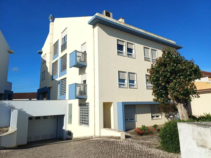 Apartamento T2 para Arrendamento em A dos Cunhados e Maceira Foto 2