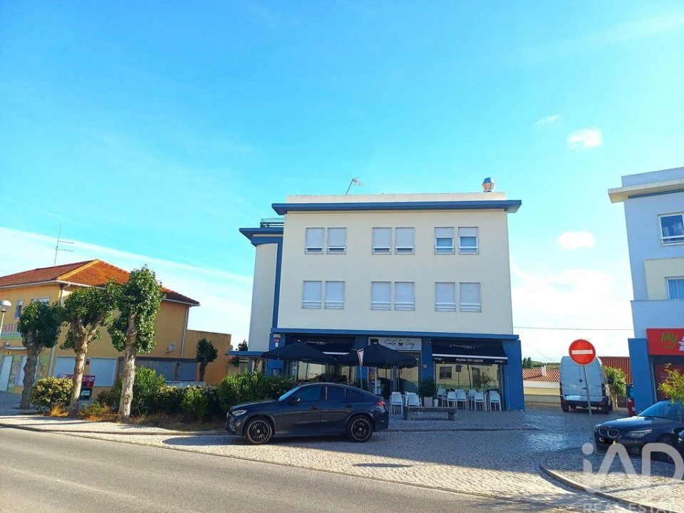 Apartamento T2 para Arrendamento em A dos Cunhados e Maceira Foto 1