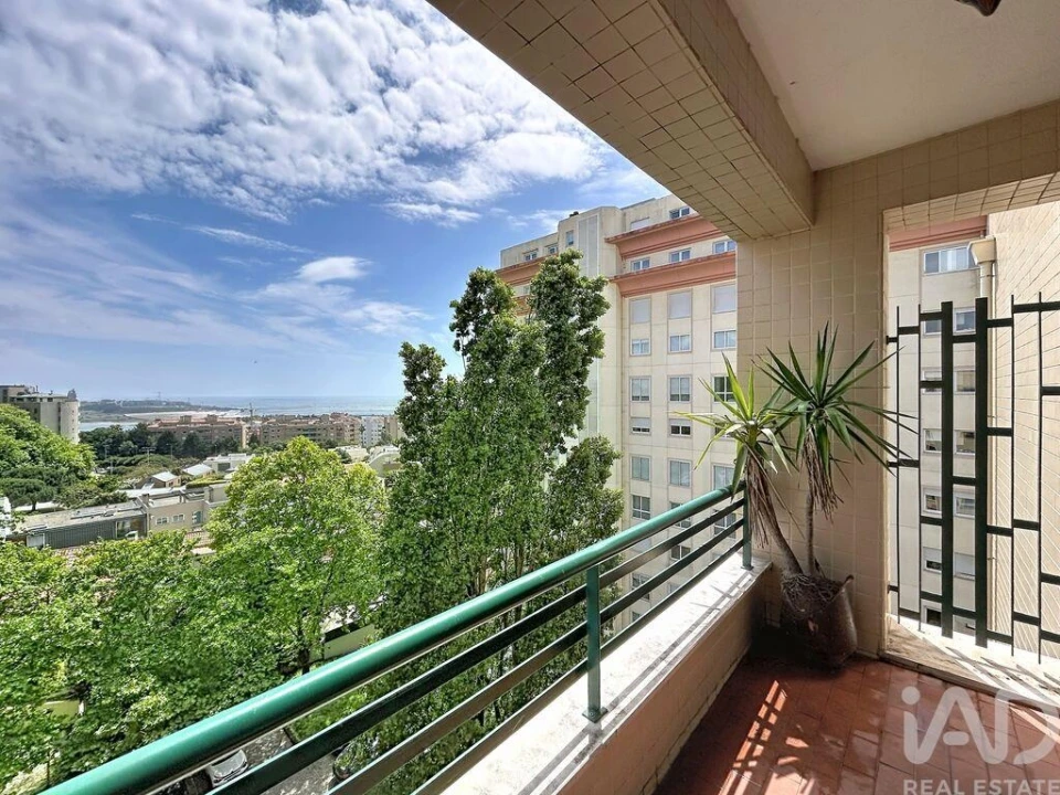 Apartamento T3 para Venda em Aldoar, Foz do Douro e Nevogilde Foto 1