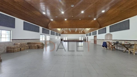 Quinta T5 para Venda em A dos Cunhados e Maceira