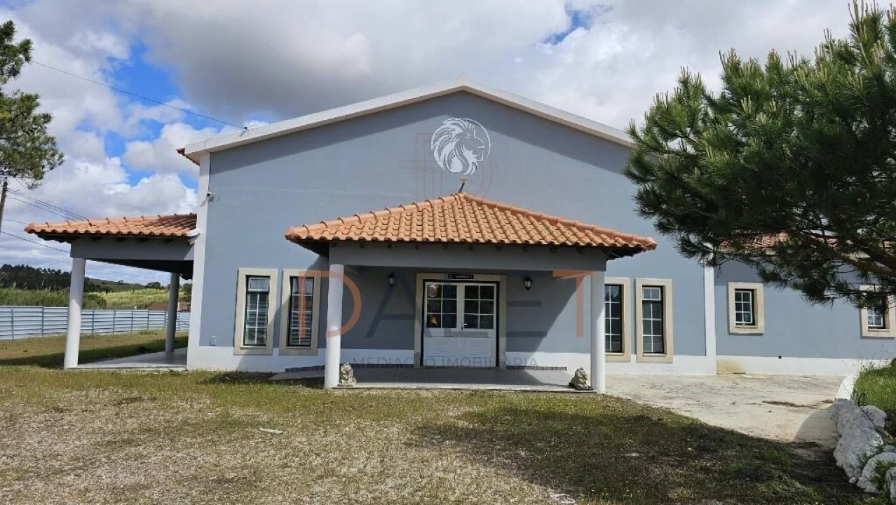Quinta T5 para Venda em A dos Cunhados e Maceira Foto 1