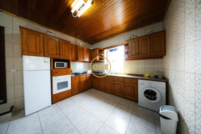 Moradia T5 para Venda em Criação Velha