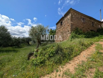 Terreno para Venda em Sé, Santa Maria e Meixedo