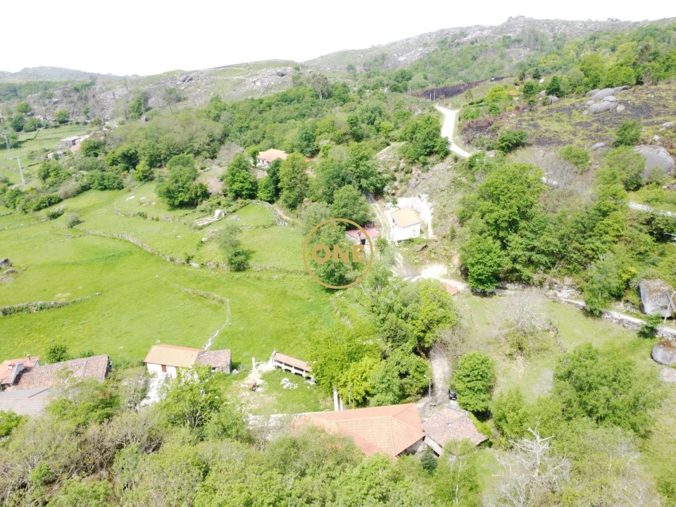 Moradia para Venda em Cibões e Brufe Foto 4