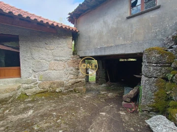 Moradia para Venda em Cibões e Brufe