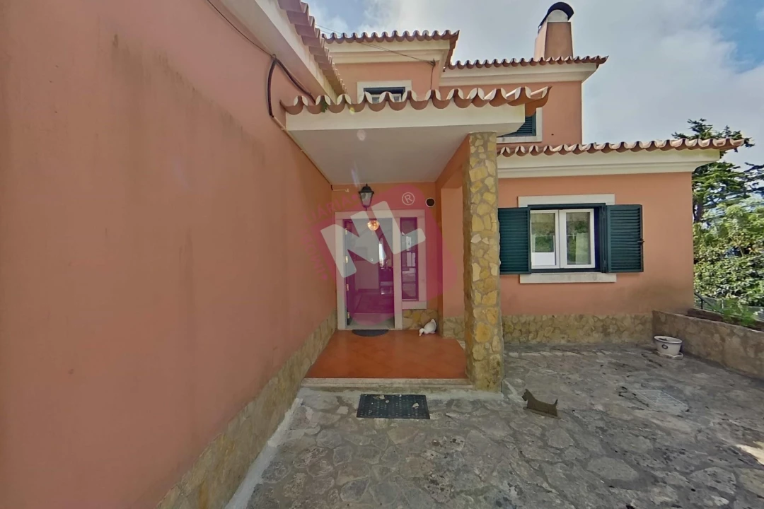 Moradia T4 para Venda em Colares Foto 6