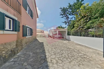 Moradia T4 para Venda em Colares