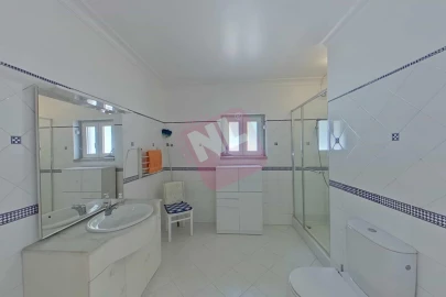 Moradia T4 para Venda em Colares