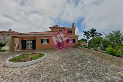 Moradia T4 para Venda em Colares