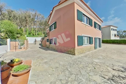 Moradia T4 para Venda em Colares