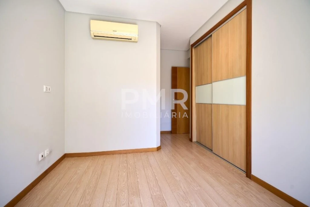 Apartamento T3 para Venda em Amora Foto 16