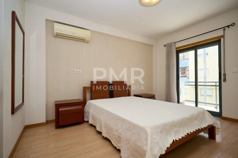 Apartamento T3 para Venda em Amora Foto 4